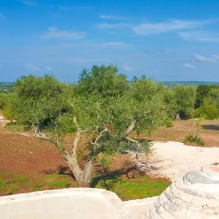 Trullo Rosa Gialla Ostuni