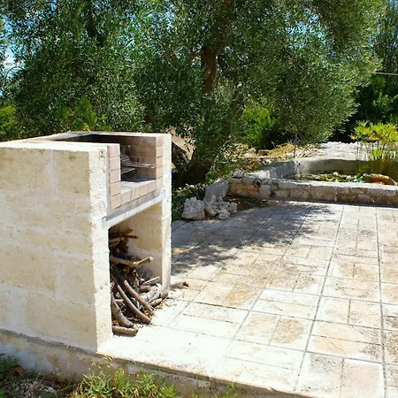 Trullo Rosa Gialla Villa